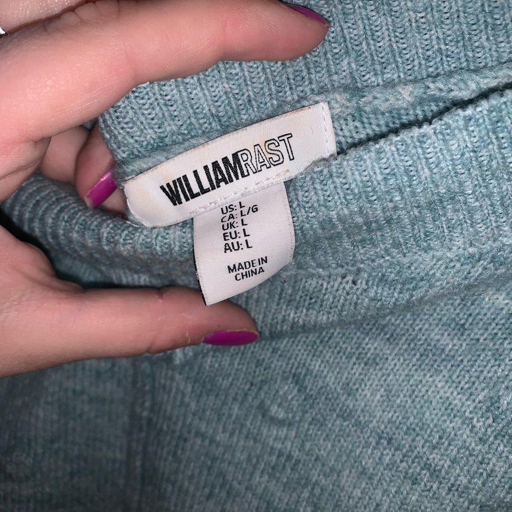 Reversible blue sweater - Picture 2 of 3